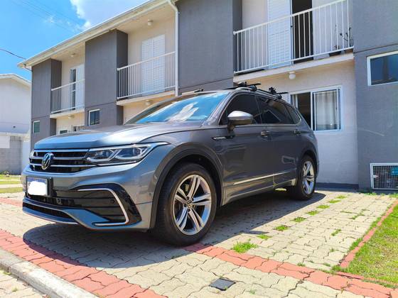 VOLKSWAGEN TIGUAN 2.0 300 TSI GASOLINA ALLSPACE R-LINE AUTOMÁTICO
